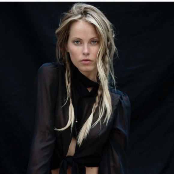 Meet your Posher, Krystina - Picture 1 of 1